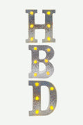 Letras HBD (Happy Birthday) Fondo Plateado Brillante Luz Calida
